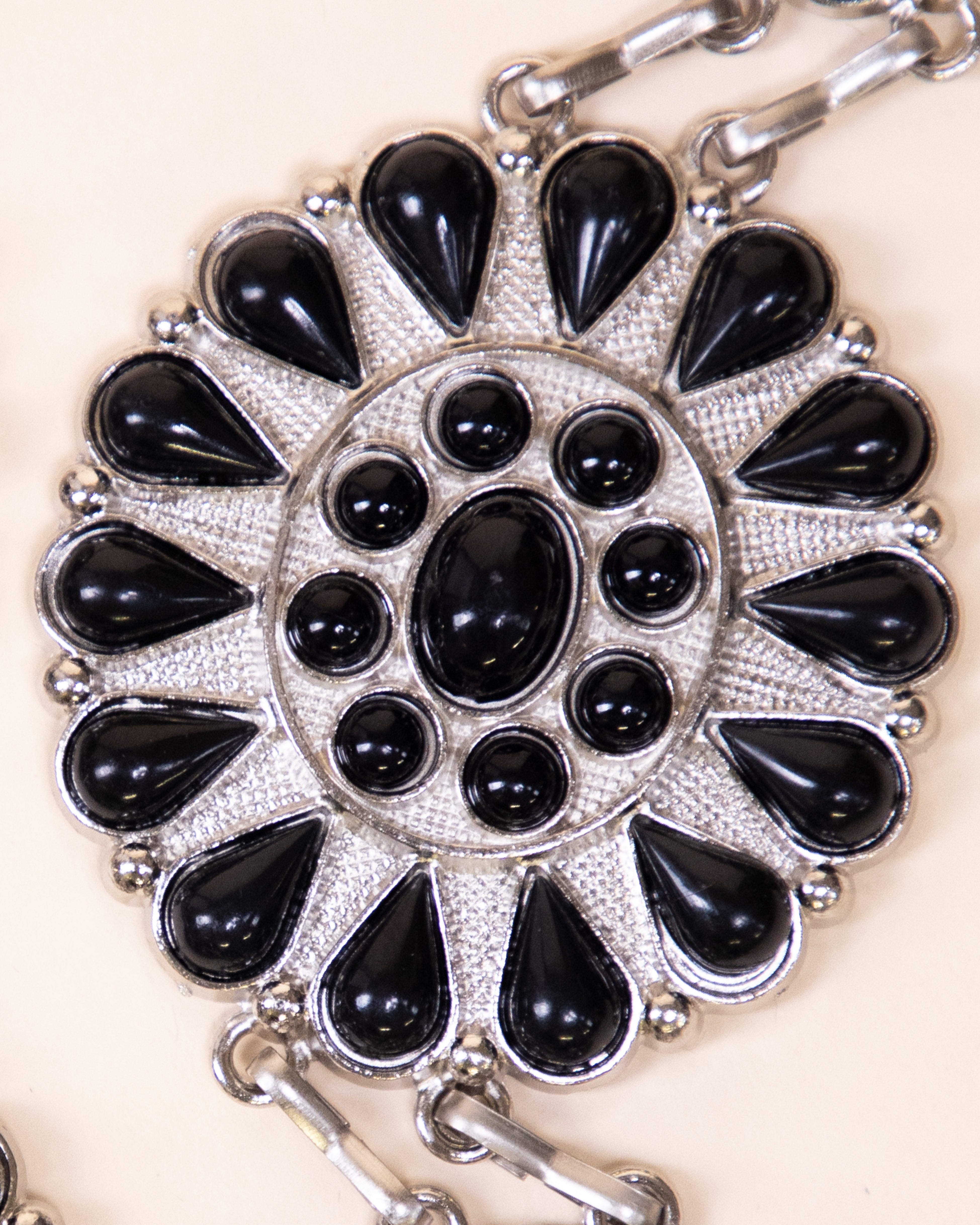 Round Vintage Metal Howlite Concho Chain Belt - BLACK (Pack of 6)