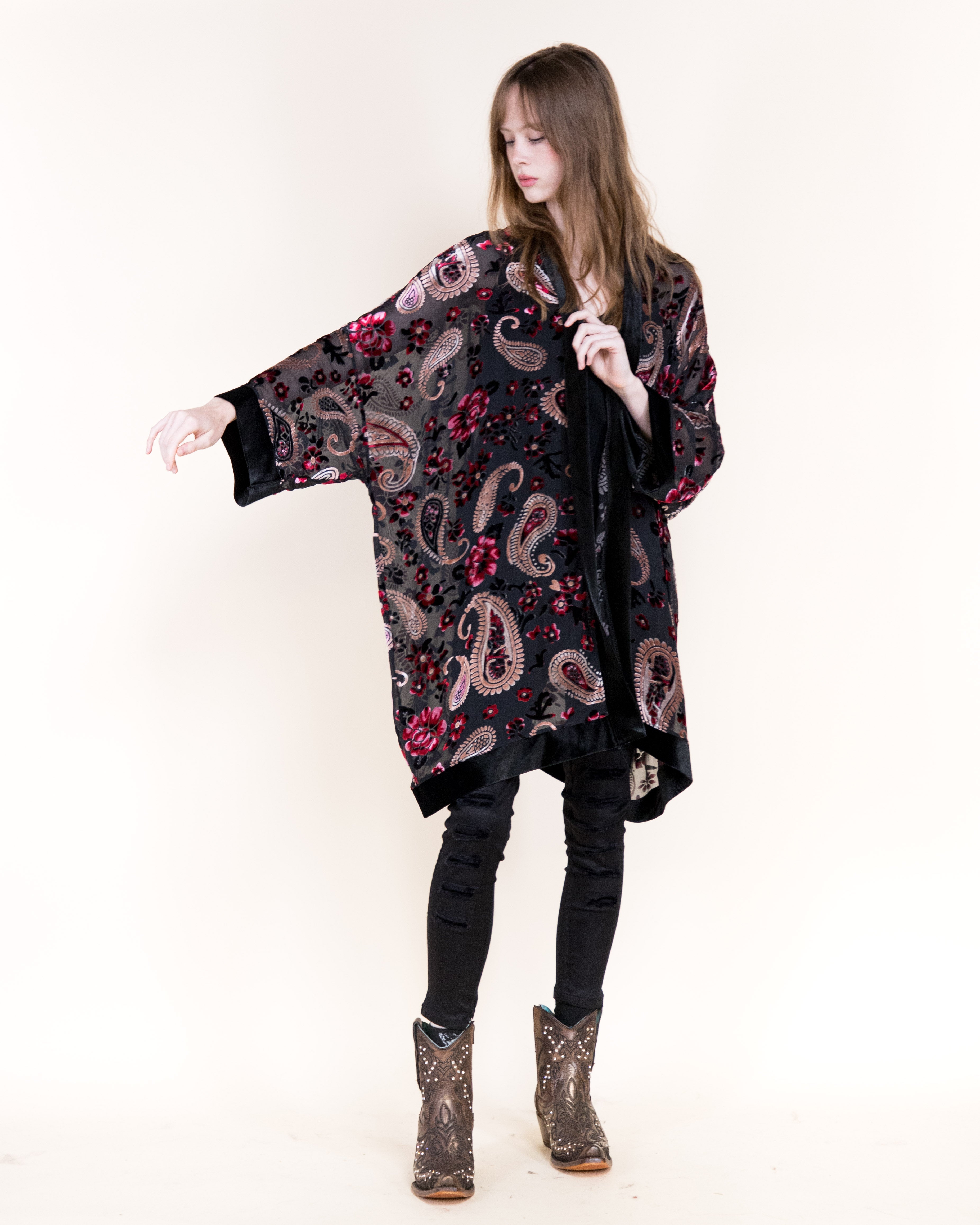 Luxe Velvet Flowers and Paisley Burn-Out Kimono - BLACK (OS) (Pack of 6)
