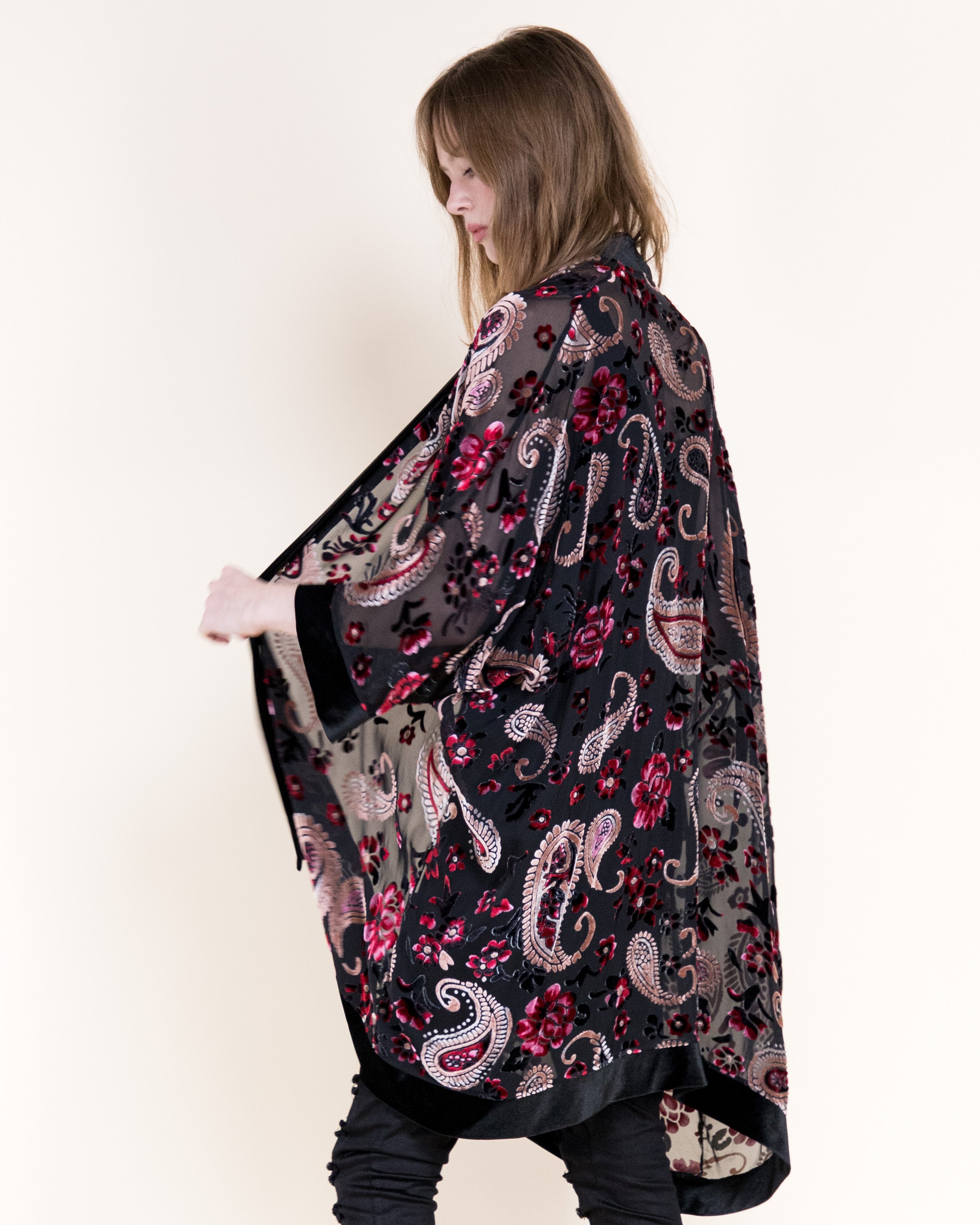 Luxe Velvet Flowers and Paisley Burn-Out Kimono - BLACK (OS) (Pack of 6)