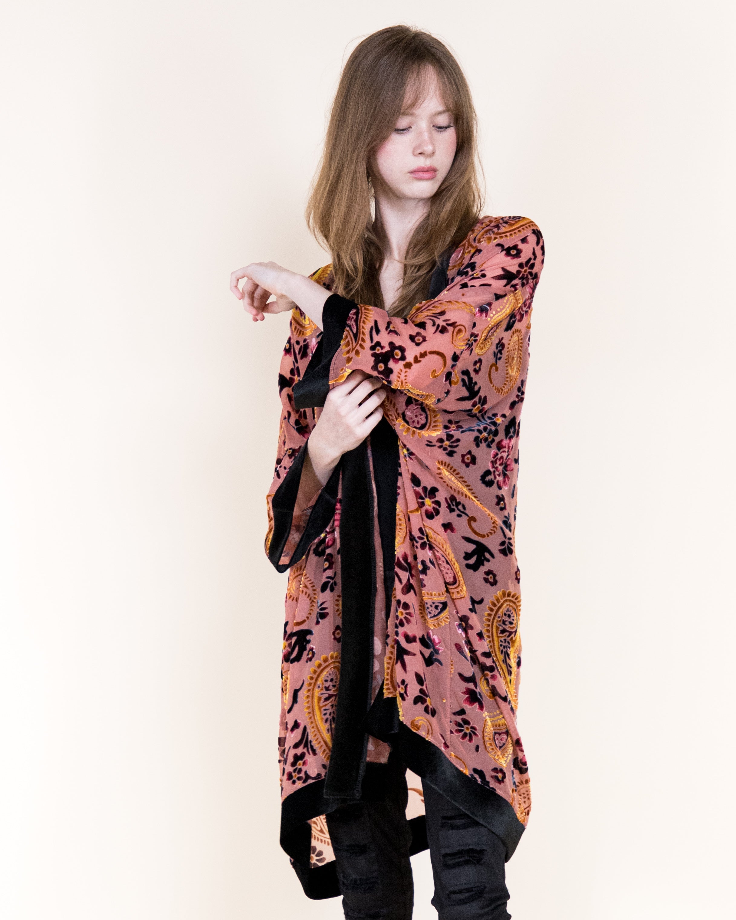 Luxe Velvet Flowers and Paisley Burn-Out Kimono - BLACK (OS) (Pack of 6)