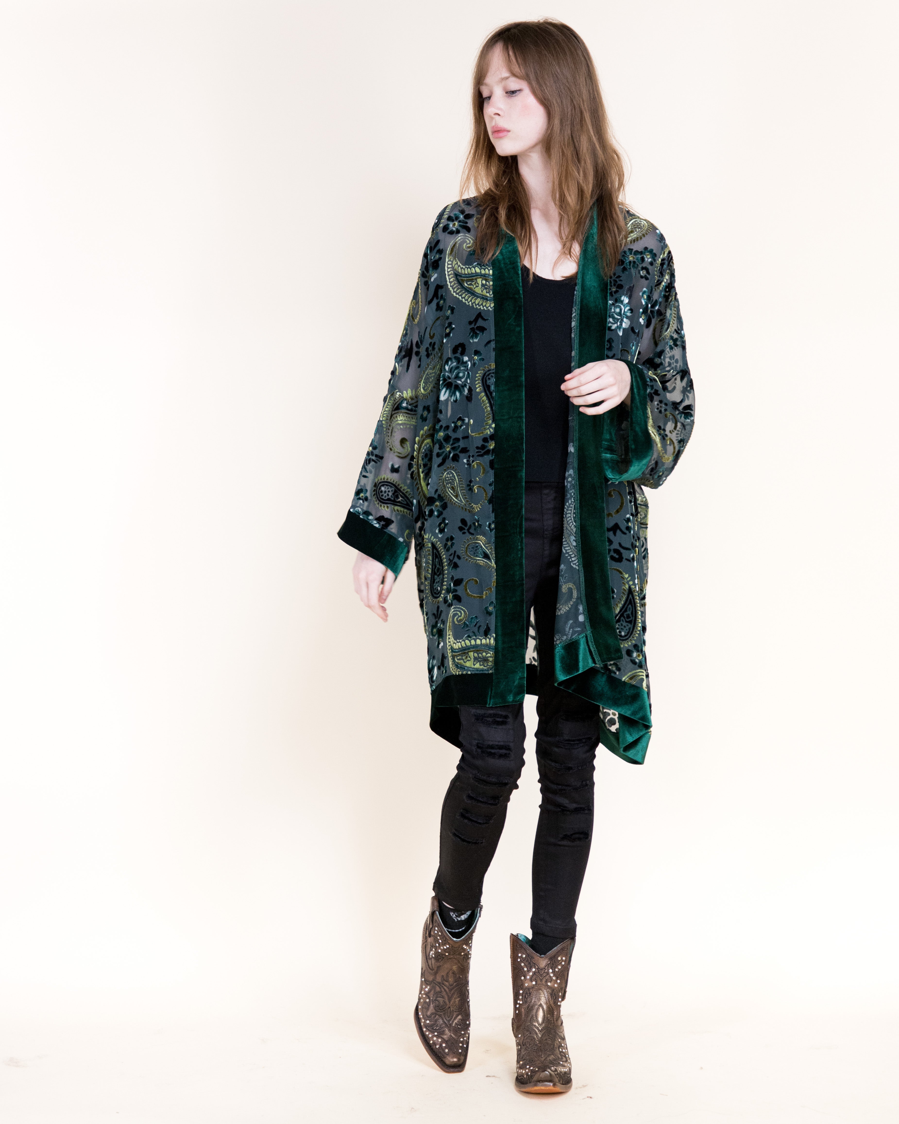 Luxe Velvet Flowers and Paisley Burn-Out Kimono - BLACK (OS) (Pack of 6)