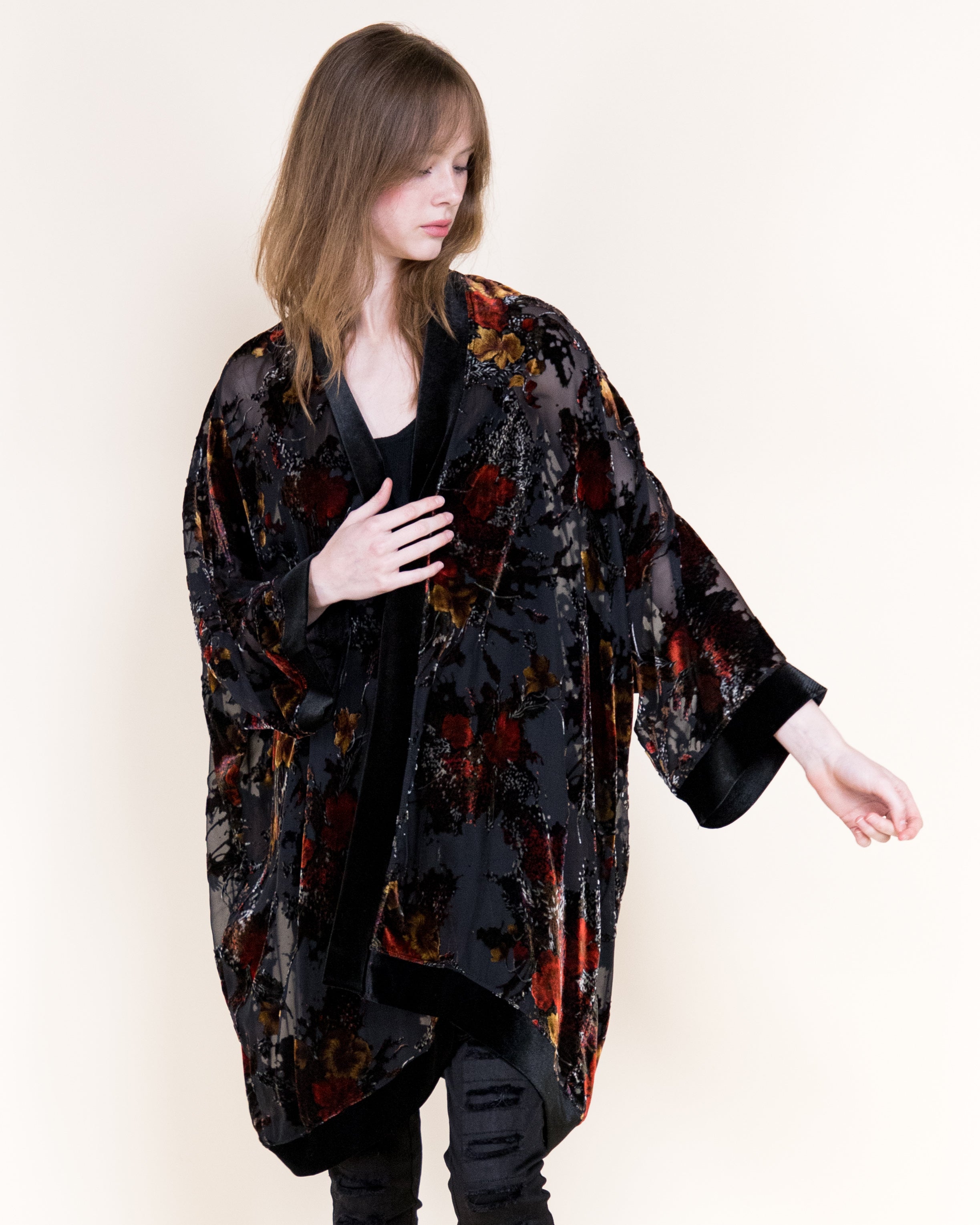Luxe Velvet Floral Bunches Burn-Out Kimono - GREEN (OS) (Pack of 6)