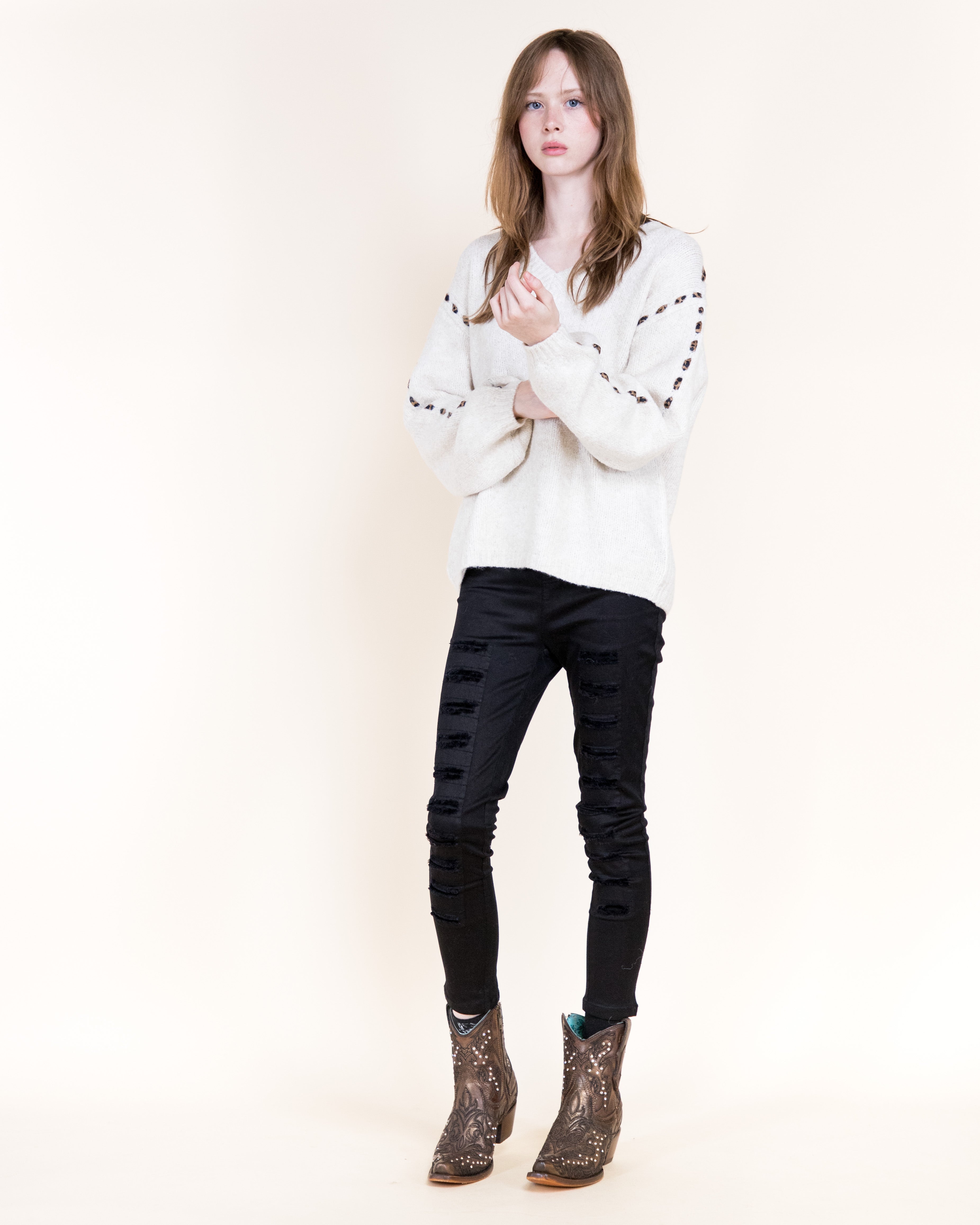 Deep V-Neck Leopard Stitch Weekend Sweater-BEIGE (S/M, L/XL) (Pack of 6)