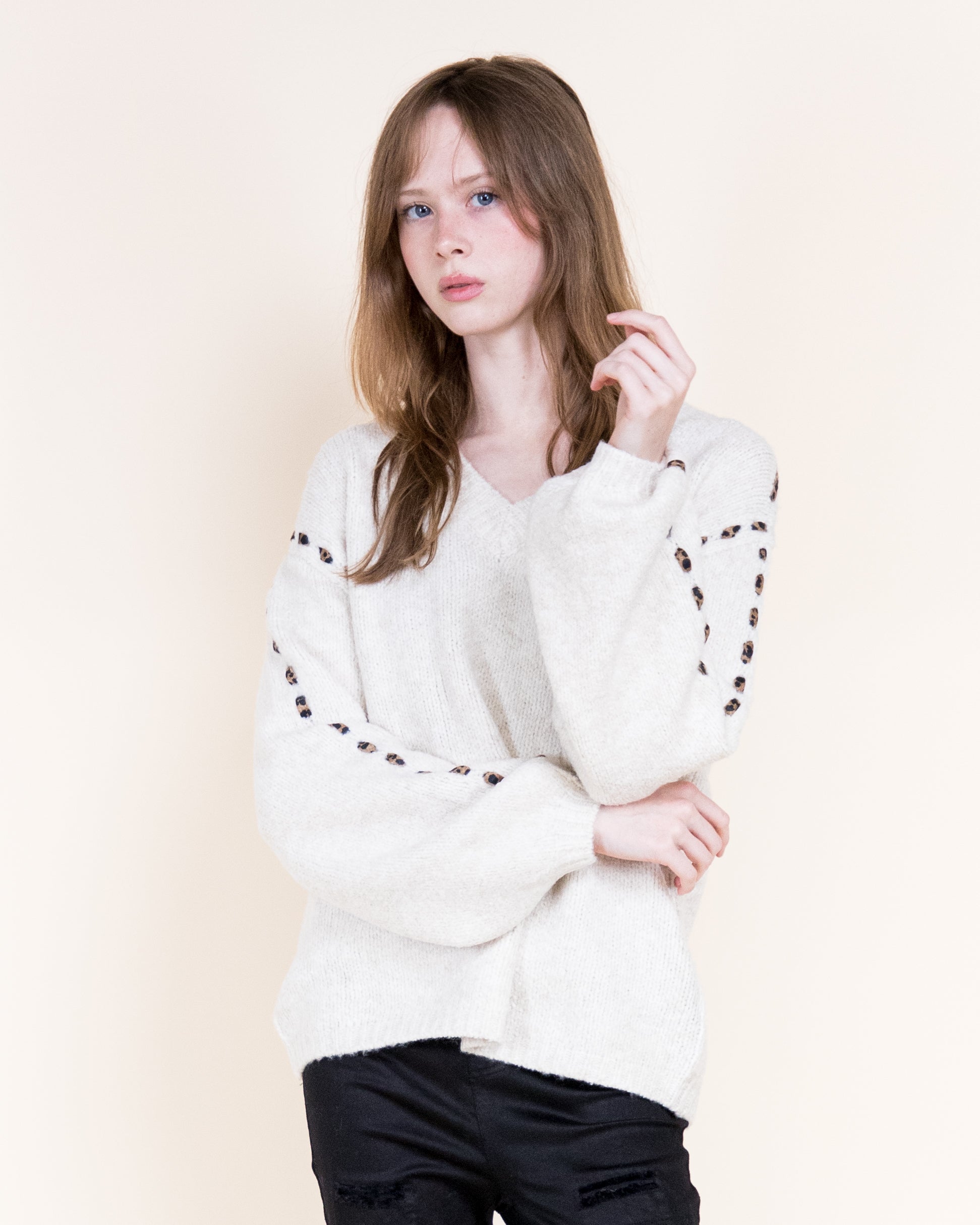 Deep V-Neck Leopard Stitch Weekend Sweater-BEIGE (S/M, L/XL) (Pack of 6)