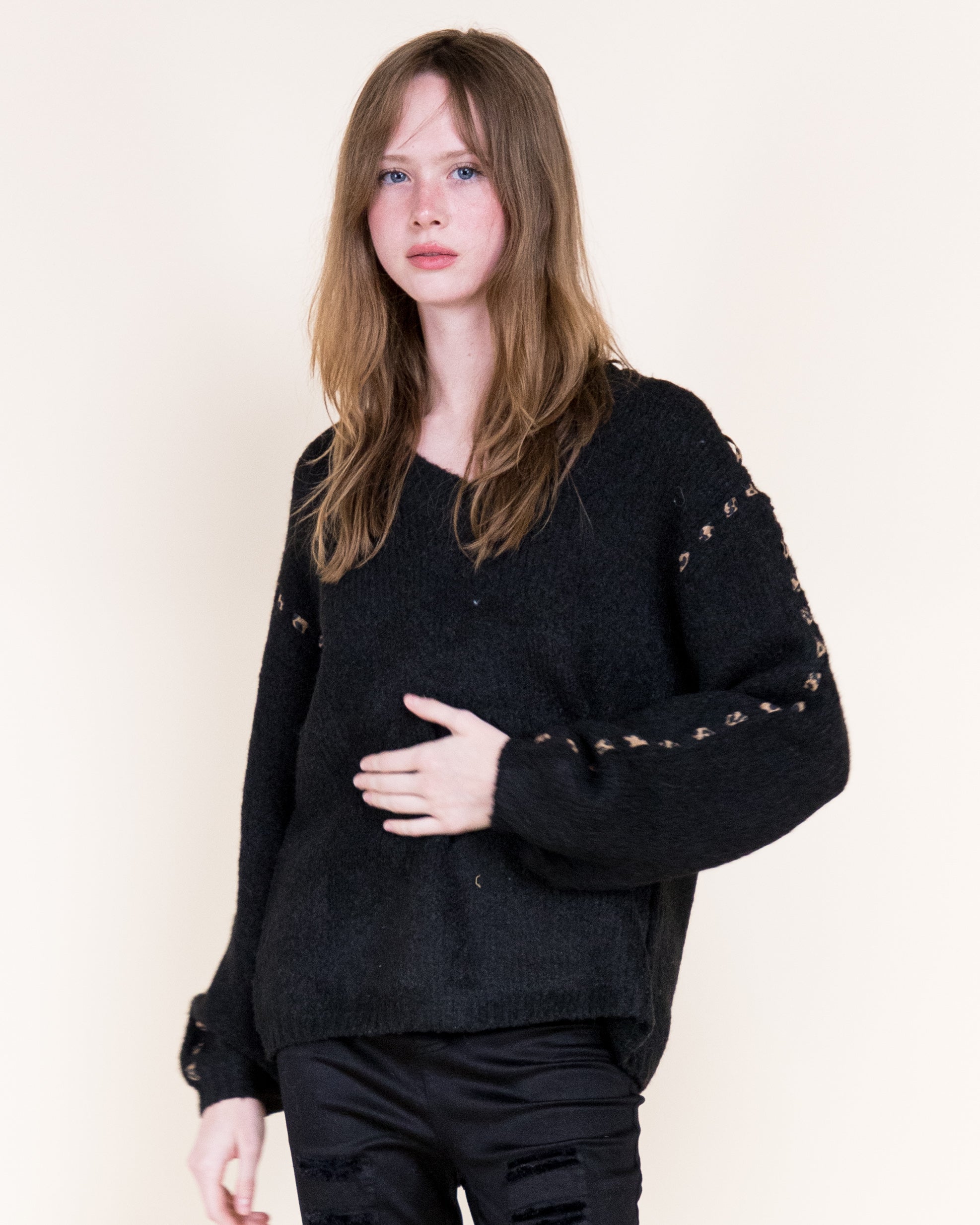 Deep V-Neck Leopard Stitch Weekend Sweater-BEIGE (S/M, L/XL) (Pack of 6)