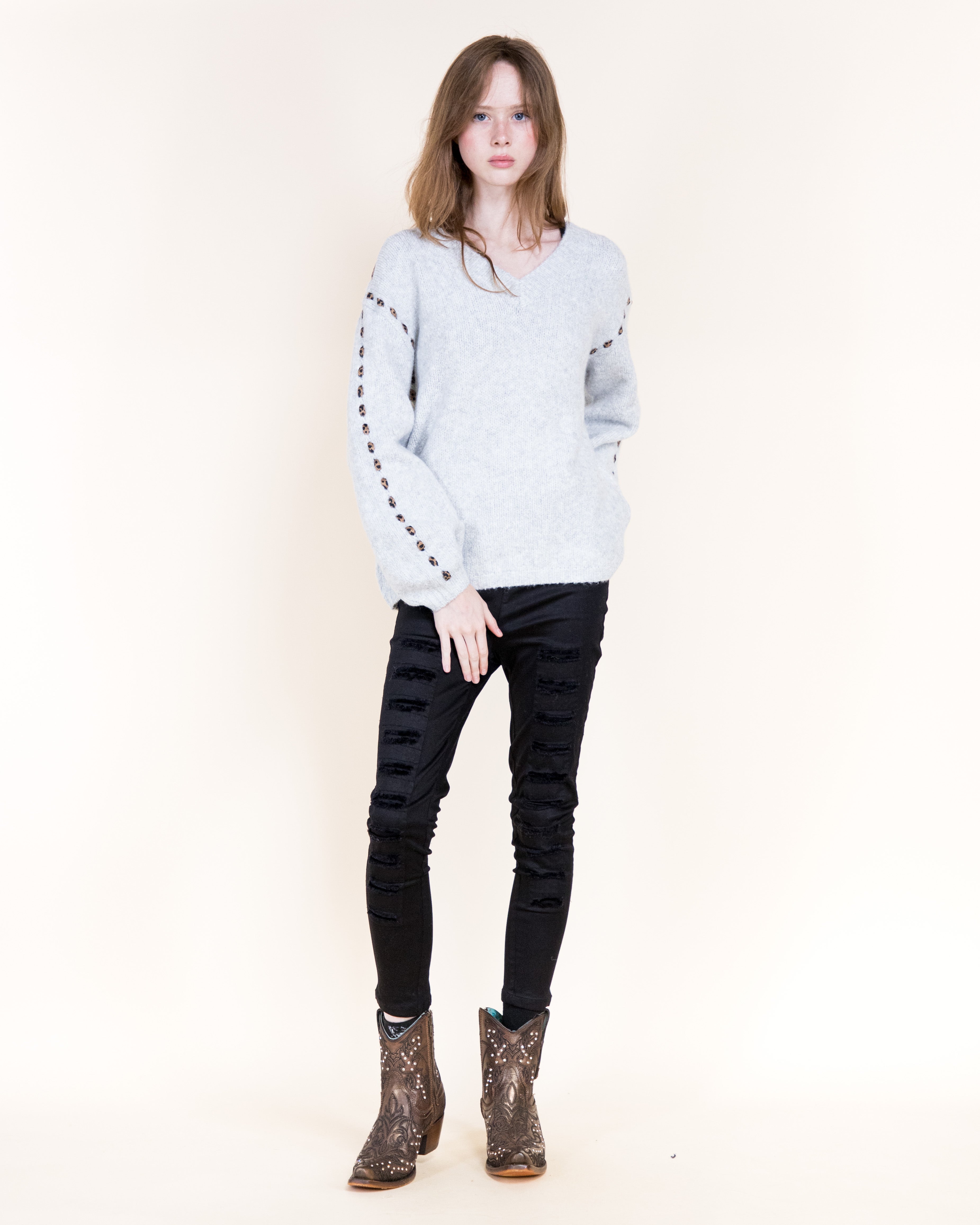 Deep V-Neck Leopard Stitch Weekend Sweater-BEIGE (S/M, L/XL) (Pack of 6)