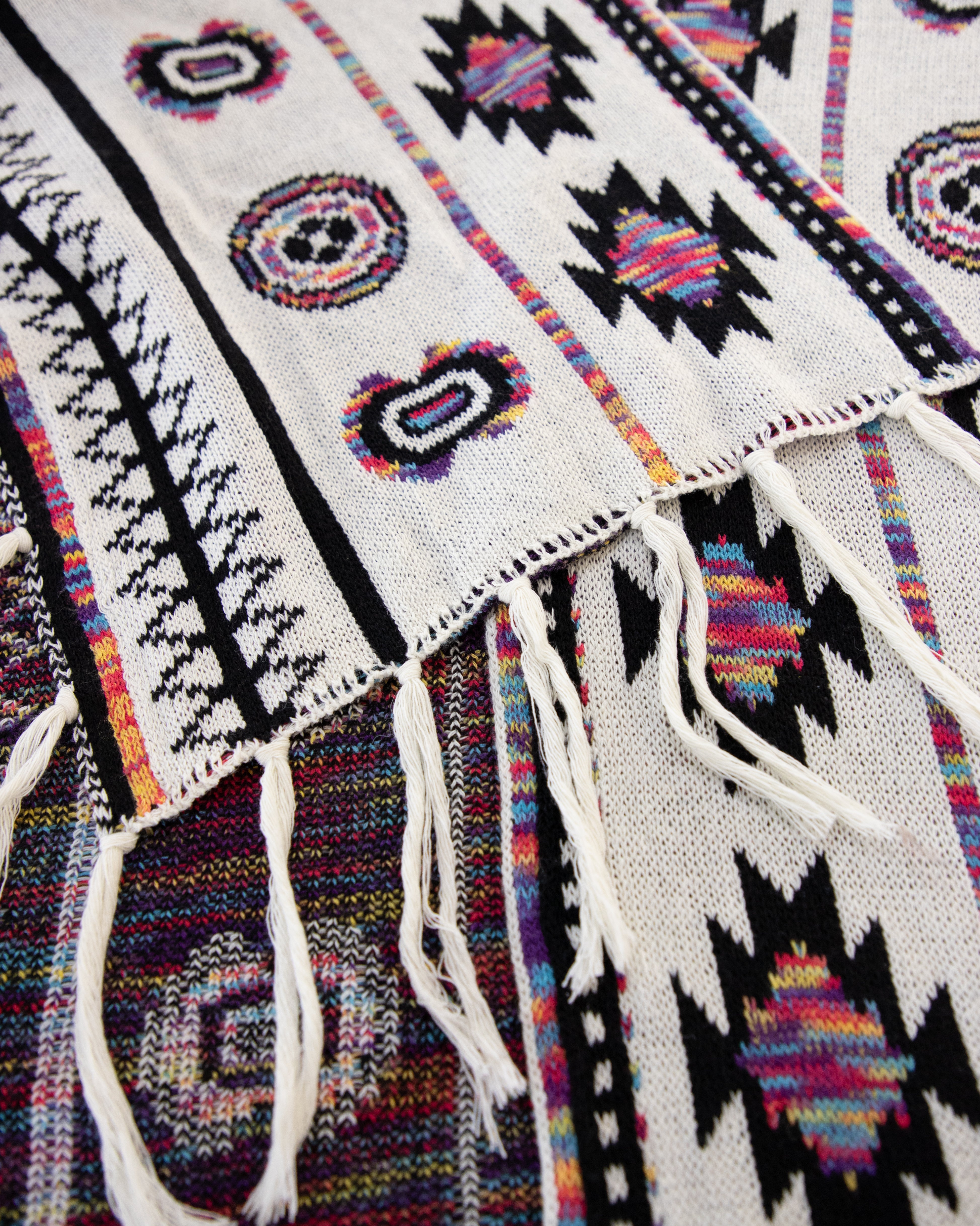 Half Sleeve Aztec Pattern Wrap w/ Fringe - BEIGE (OS) (Pack of 6)