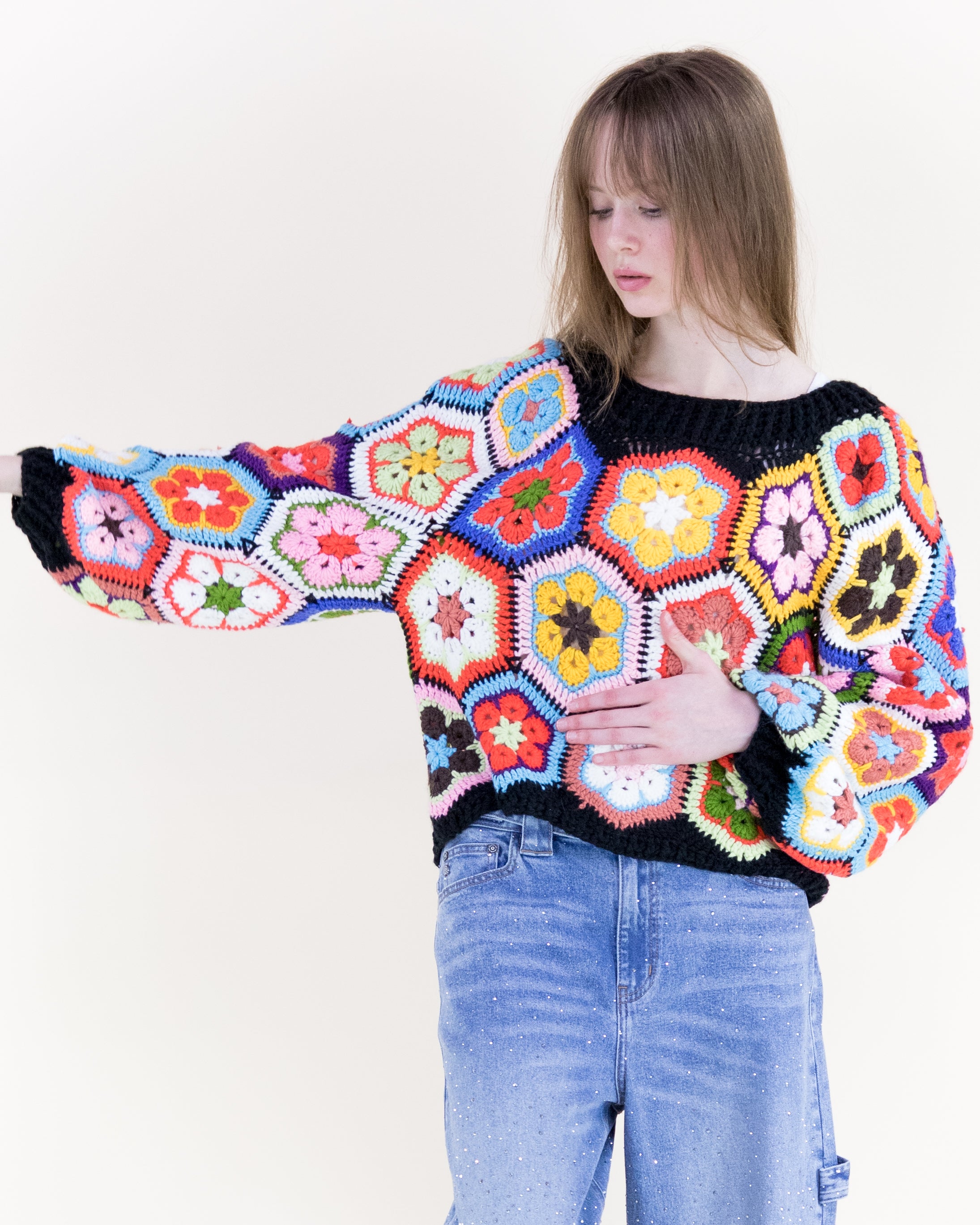 Flowerchild Handmade Chunky Knit Sweater - WHITE (S/M, L/XL) (Pack of 6)