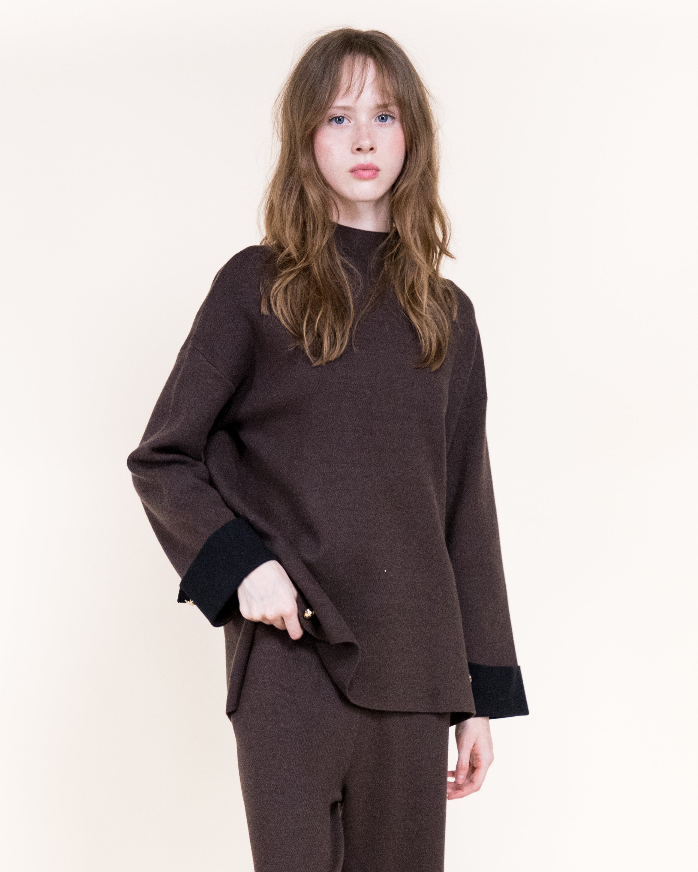 Atelier Button Detail Contrast Cuff Lounge Pullover Sweater- BROWN (S/M, L/XL) (Pack of 6)