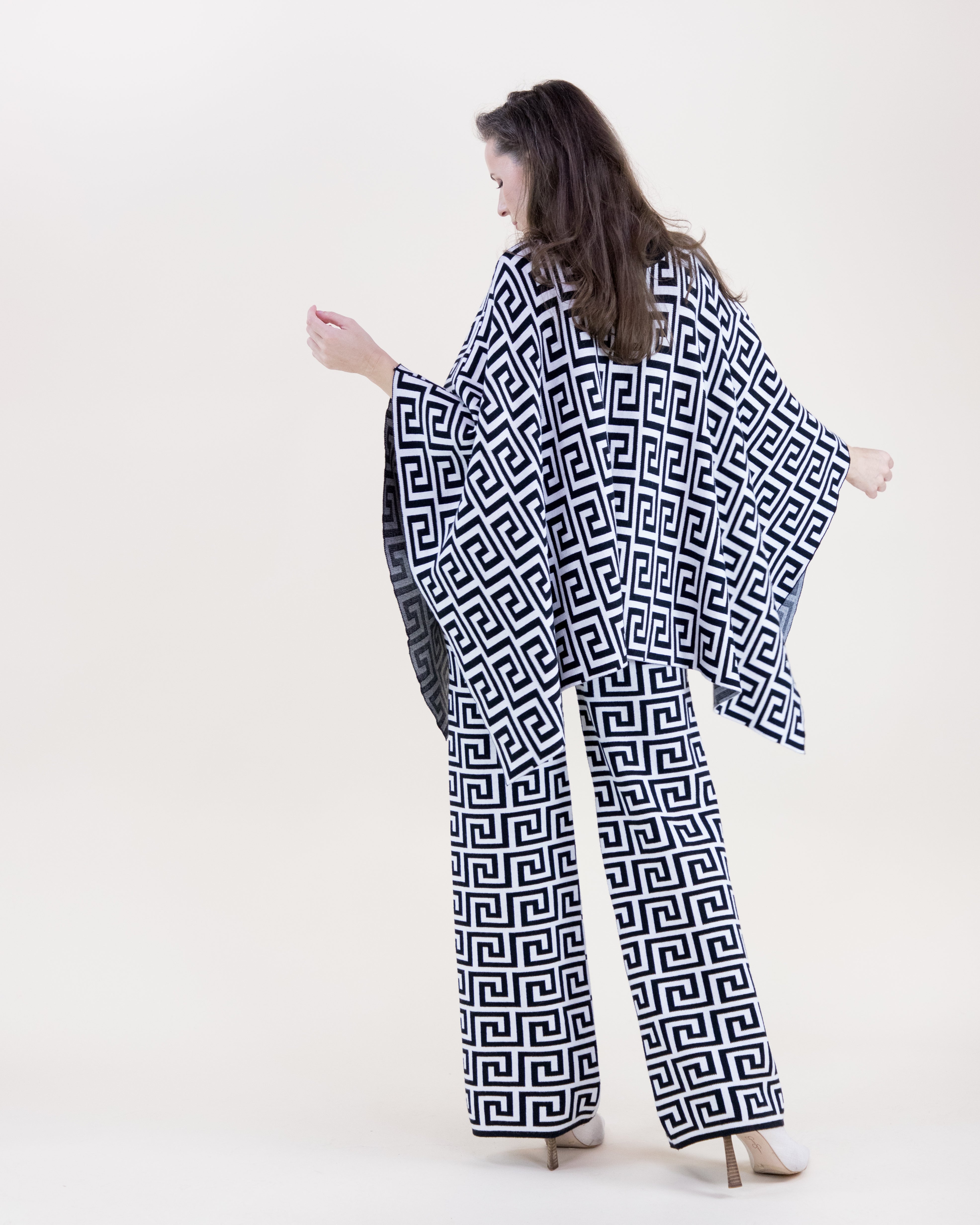 Greek Pattern Turtle Neck Poncho - BLACK WHITE (S/M, L/XL) (Pack of 6)