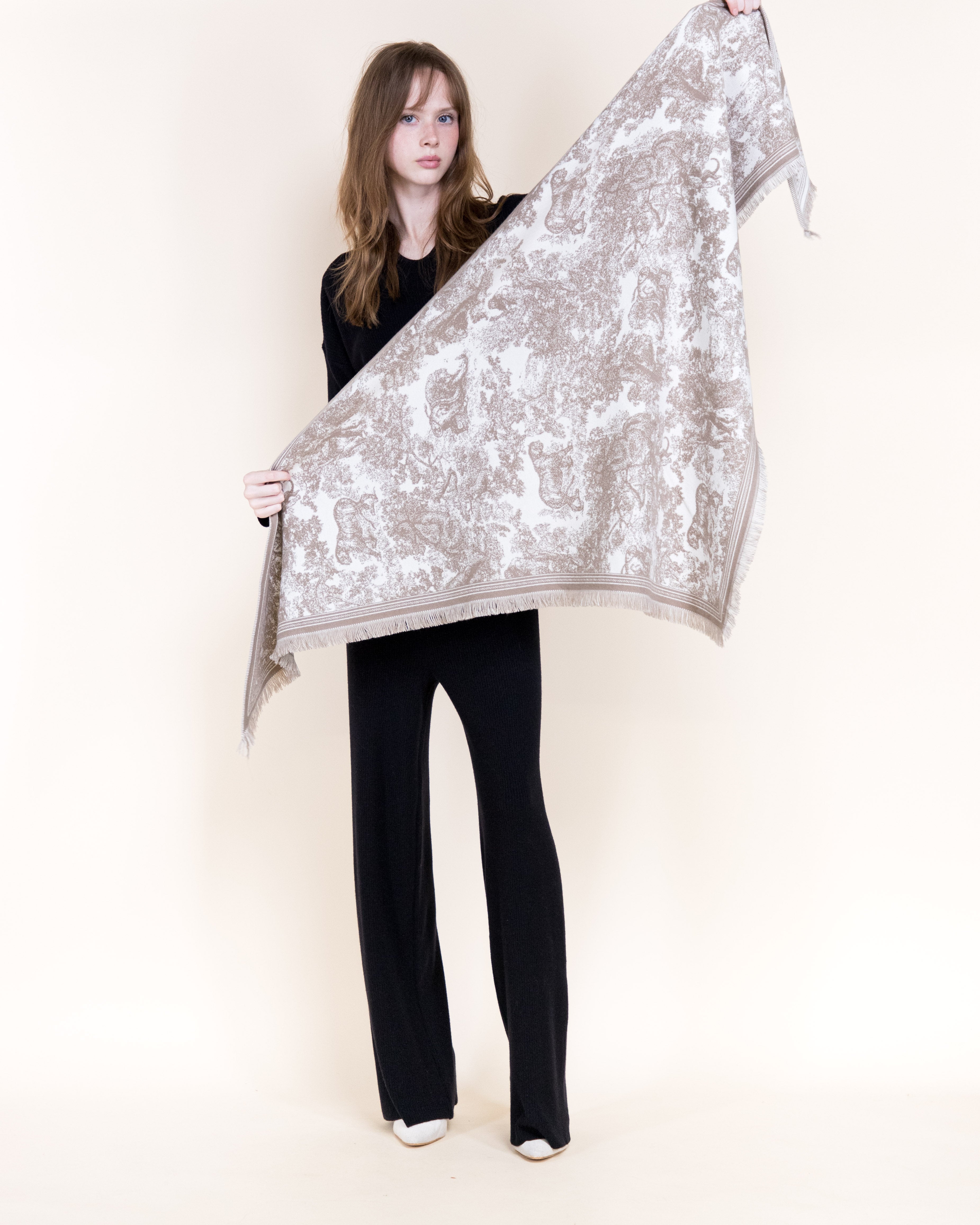 Countryside Tapestry Trangular scarf - OLIVE (Pack of 6)