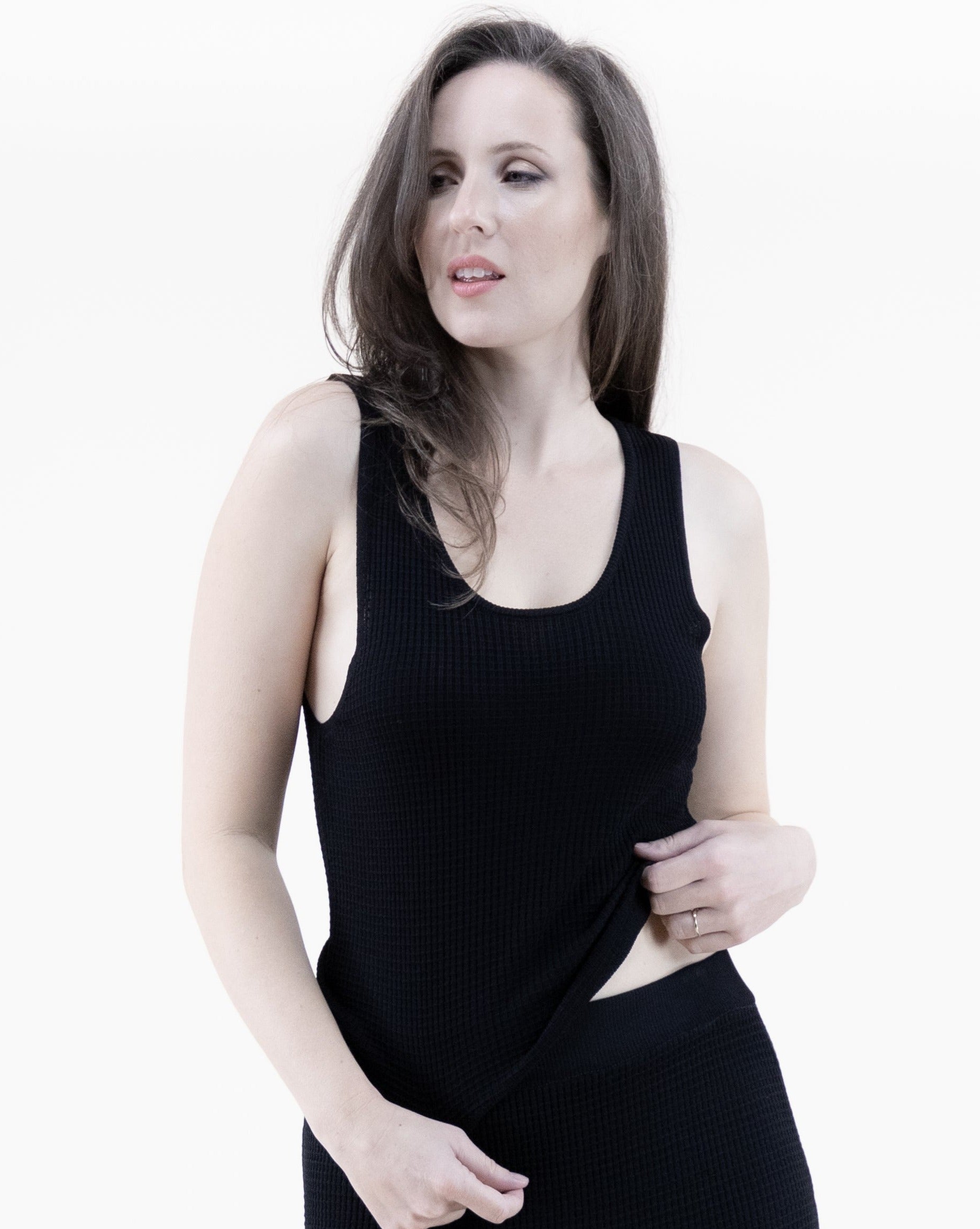 Neutral Scoop Neck Sleeveless Waffle Stitch Knit Crop Top - BLACK (S/M, L/XL) (Pack of 6)
